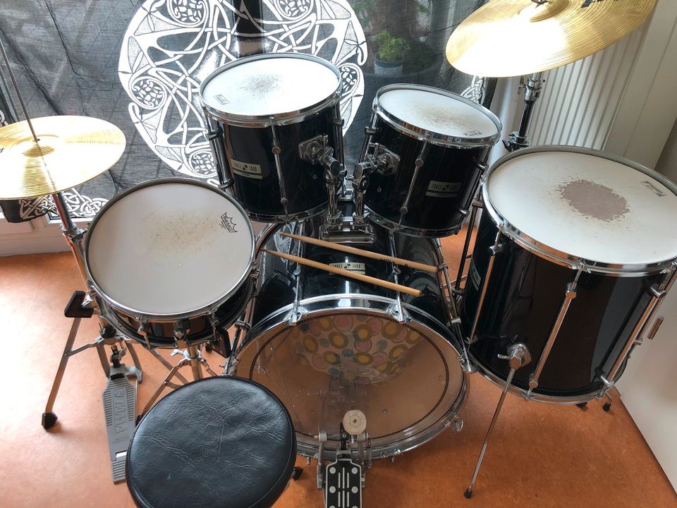 Drumset Sonor Force 1000 Schlagzeug in Oberzissen