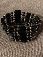 Armband schwarz und silber (getragen, Modeschmuck) Niedersachsen - Wenzendorf Vorschau