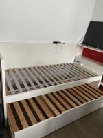 Ikea Bett mit Regal, Ausziehbett und 1 Latternrost Baden-Württemberg - Waiblingen Vorschau