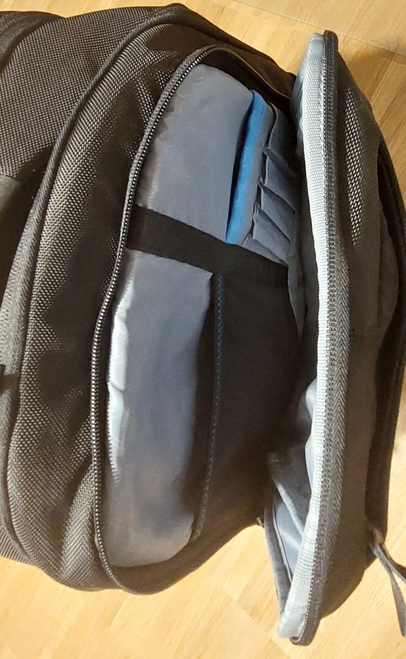 Notebook-Rucksack Dell EcoLoop Premier 15 (PE1520P) fast neu! in Berlin