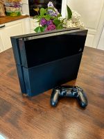 Playstation 4 + Controller + Sony Ladestation Mecklenburg-Vorpommern - Neuburg (Nordwestmecklenburg) Vorschau