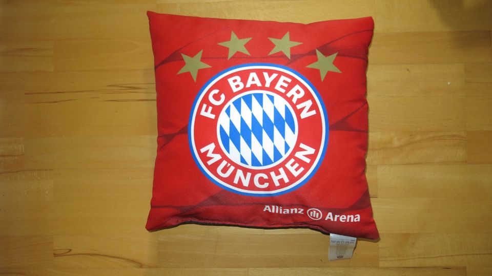 Kissen FC Bayern München "Arena" - 40x40cm - Neuwertig in Eschenbach Württemberg