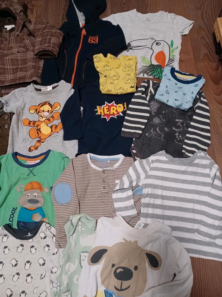 Paket Baby Junge Gr. 86. Winter, Pullover. Jacken. Body. Shirt. in Brandenburg an der Havel