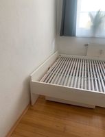 Ikea Bett, 1.40 x 2.00m, weiß, stabil, guter Zustand, abgebaut München - Untergiesing-Harlaching Vorschau