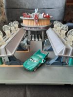 Disney Cars Flo`s V8 Cafe Set -selten- Nordrhein-Westfalen - Warburg Vorschau