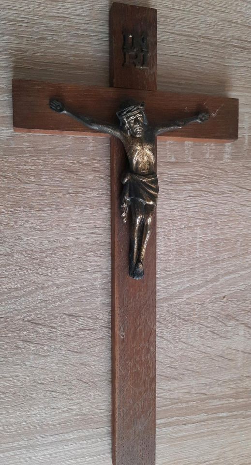 Kreuz Kruzifix  Messing  Figur in Pfullingen