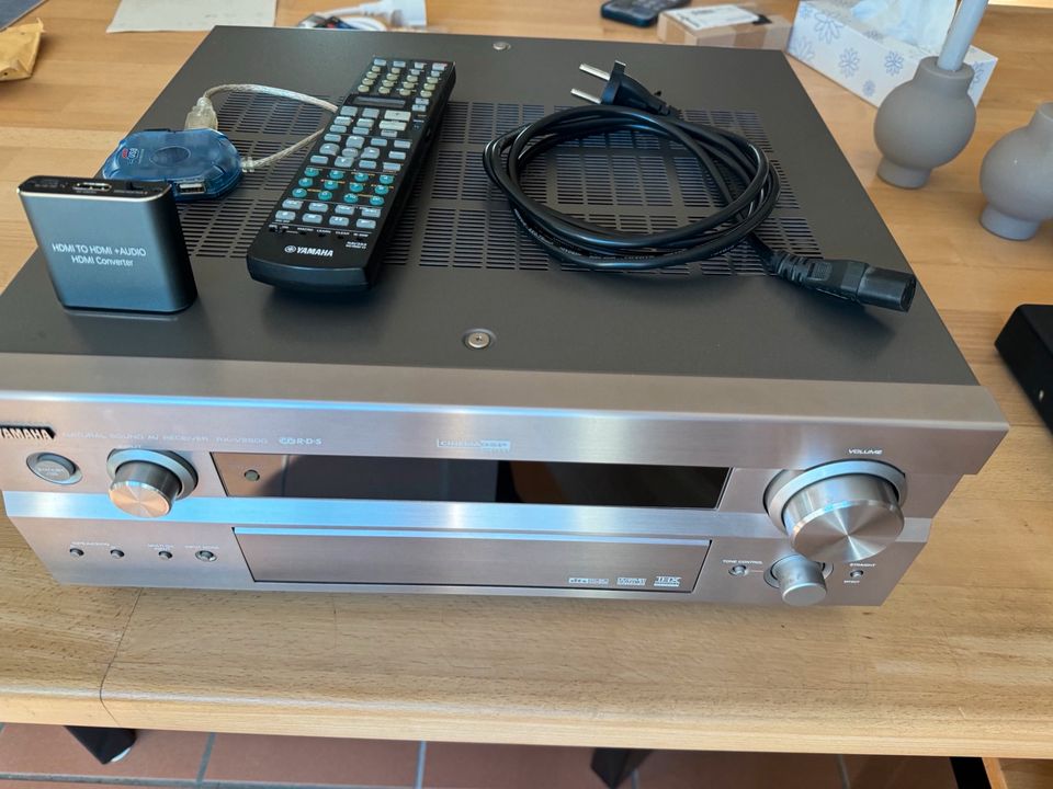 Yamaha natural sound AV Receiver RX-V2500 in Kürten