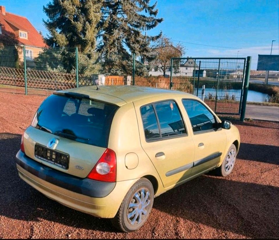 Renault Clio II 1.2 12V Confort Dynamique Klima AU+NUE in Jahnsdorf