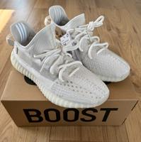NEU: Yeezy Boost 350V2 Model Bone (weiß) Größe 43 1/3 Hannover - Mitte Vorschau