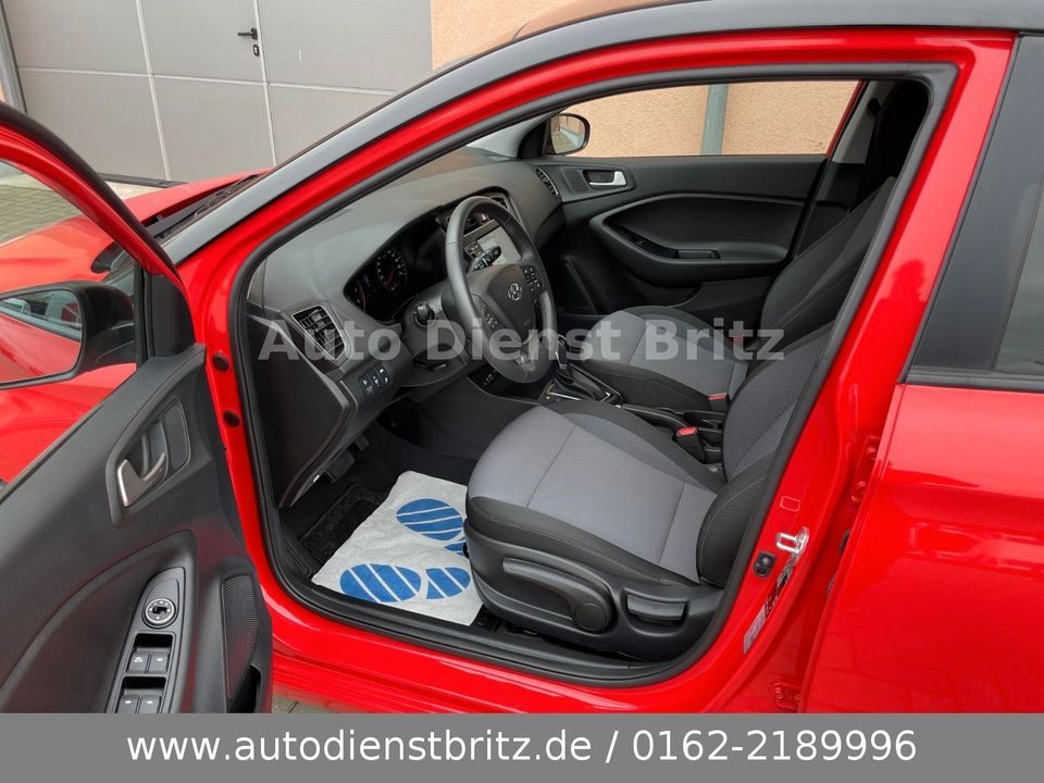 Hyundai i20 YES Plus-Kamera-Navi-Garantie-Apple Car Play in Britz bei Eberswalde