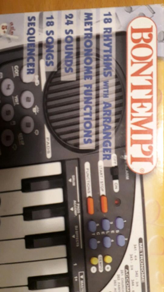 Keyboard Bontempi 32 Keys Digital in Neudrossenfeld