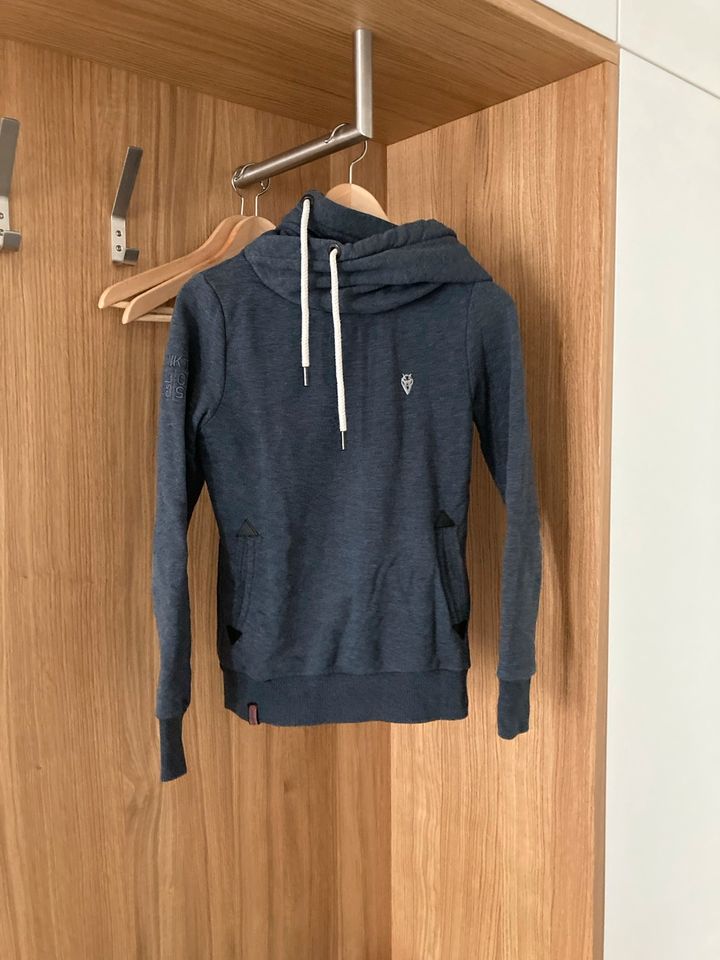 Naketano Pullover Damen XS blau in Biberach an der Riß