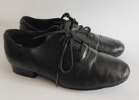 Tanzschuhe Standard Jungen Size UK 3 (Roch Valley)  23cm Kr. München - Oberschleißheim Vorschau