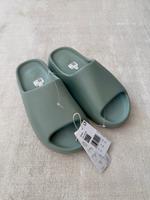 Adidas Yeezy Slide Gr. 44,5 NAGELNEU+ Etikett - 100% Original Vahr - Neue Vahr Südost Vorschau