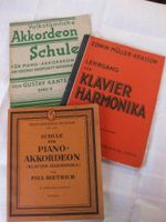 drei sehr alte Akkordeon Bücher Klavier Harmonika Piano Akkordeon Nordrhein-Westfalen - Neuenrade Vorschau