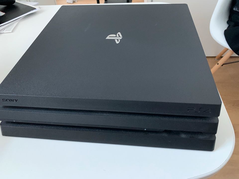 PlayStation 4 Pro in Wuppertal