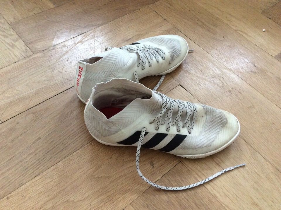 Adidas  Kinder-Fußballschuhe Gr 35,5 Fußball-Schuhe in Berlin