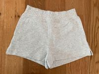 NEU H&M Damen Mädchen Shorts Sweat kurze Hose Hotpants S Nordrhein-Westfalen - Gummersbach Vorschau