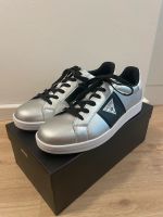 GUESS Sneaker silber/schwarz 45 neu Hamburg-Mitte - Hamburg Altstadt Vorschau