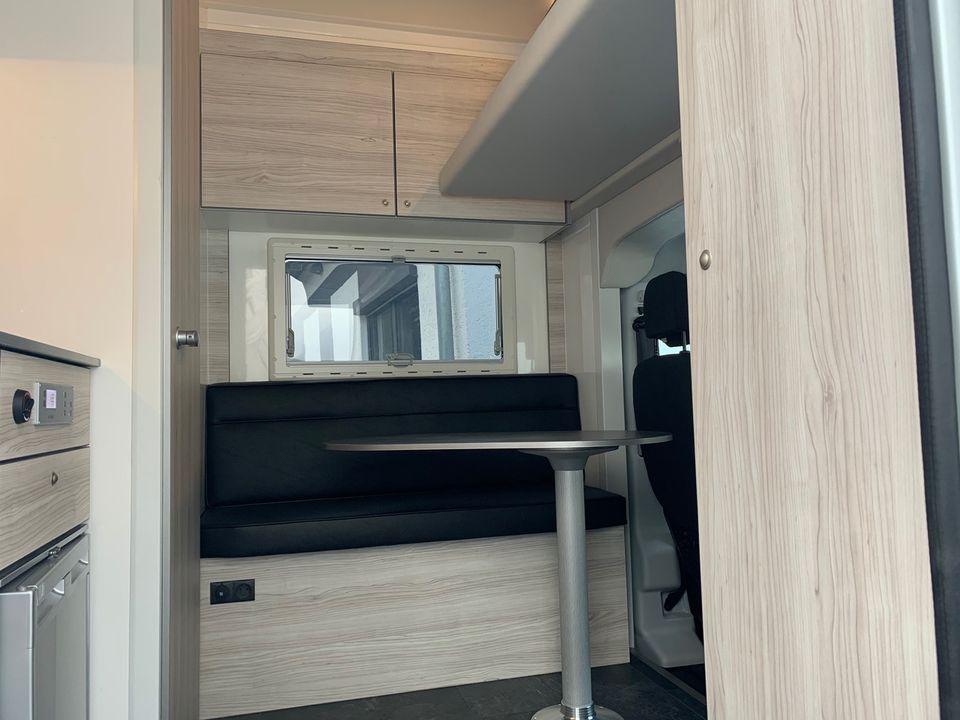 RJH IVECO Daily Pferdetransporter Wohnung Dusche LKW TOP Automati in Vaterstetten