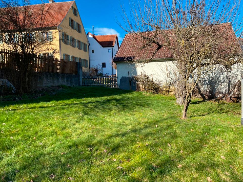 Einfamilienhaus mit Garten und Garage in Röckingen in Röckingen