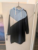 langer Hoodie mit Kapuze Berlin - Hellersdorf Vorschau
