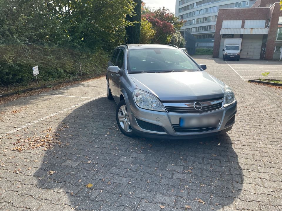 Opel Astra in Neuss