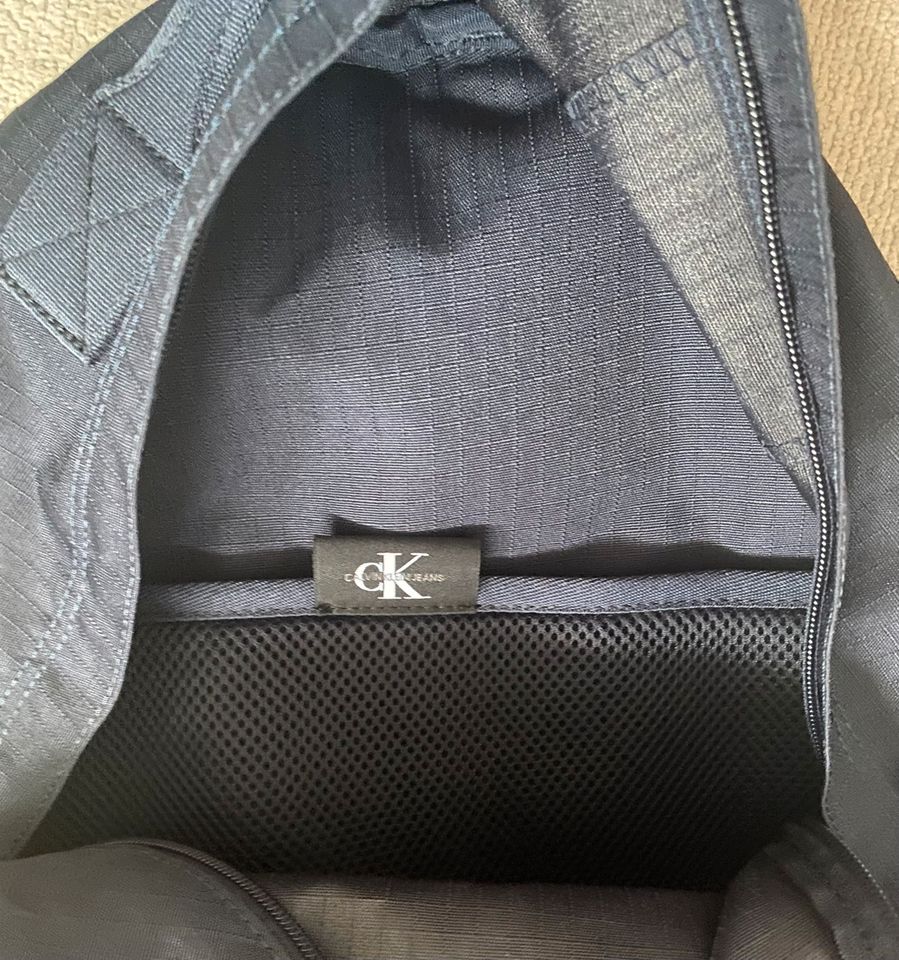 Calvin Klein Rucksack Utility Grid Campus Backpack Night Sky blau in Frankfurt am Main