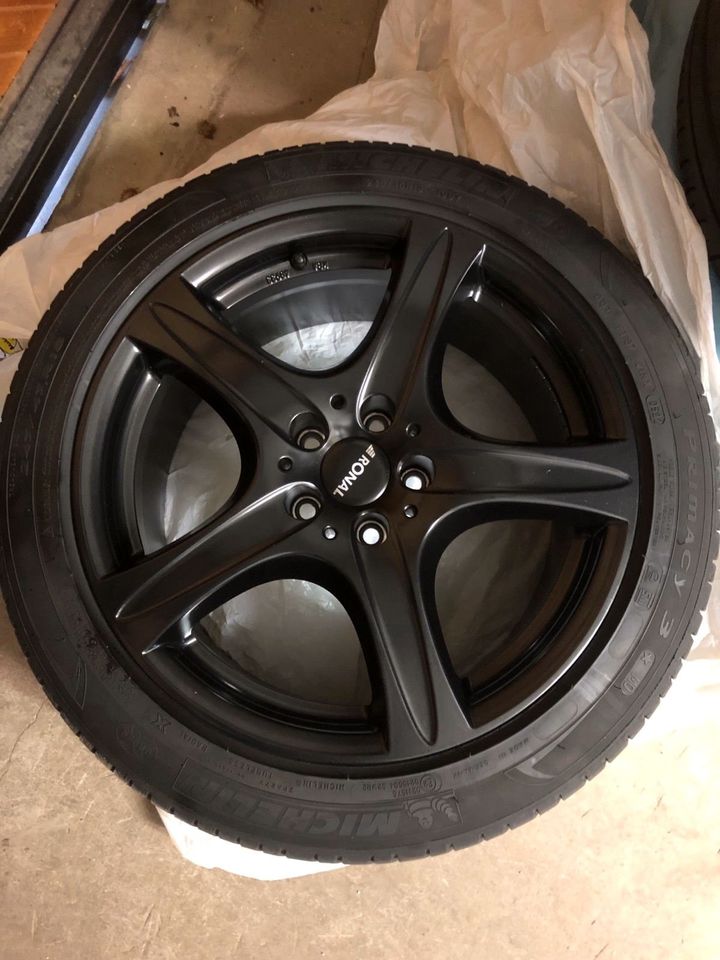 Sommerräder 18" komplett Alu schwarz matt + Michelin Mercedes in Neukirchen/Pleisse