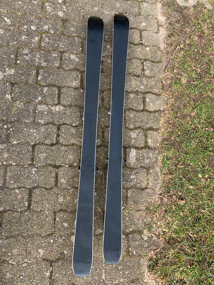 Kinder Carving Ski Rossignol 130cm in Schenefeld (Kreis Steinburg)