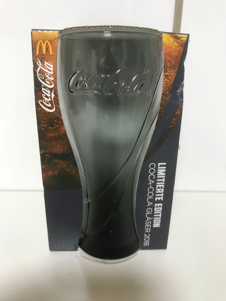 Coca Cola Glas schwarz Limitierte Edition 2018 OVP in Dithmarschen - Burg  (Dithmarschen) | eBay Kleinanzeigen ist jetzt Kleinanzeigen