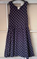 Mädchen Kleid H&M dunkelblau weiß Schmetterlinge Größe 122/128 Nordrhein-Westfalen - Burscheid Vorschau