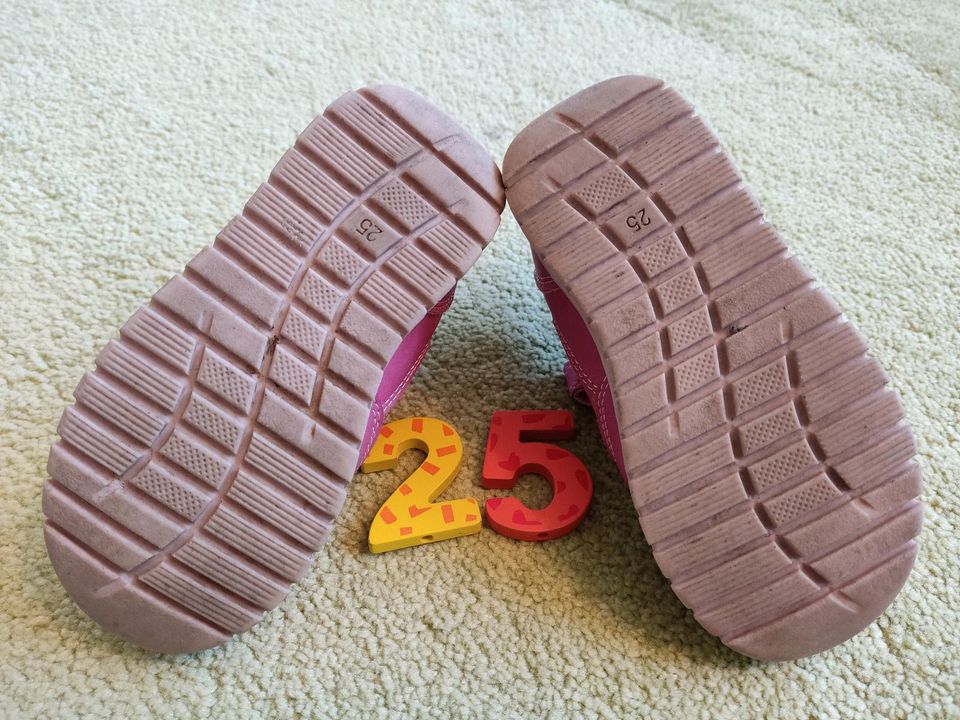 Halbschuhe 25, Sneaker mit Klettverschluss in Beeskow