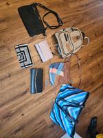 diverse Handtaschen abzugeben Bayern - Erlangen Vorschau