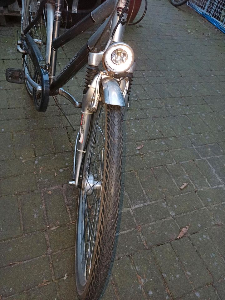 Verkaufe Alu Rex, Konbike 28 Zoll Fahrräder Trekking, Cityrad in Gütersloh