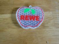 Reflektor-Anhänger, weiß, Apfel, REWE, neu, 6x6 cm Baden-Württemberg - Neuenbürg Vorschau