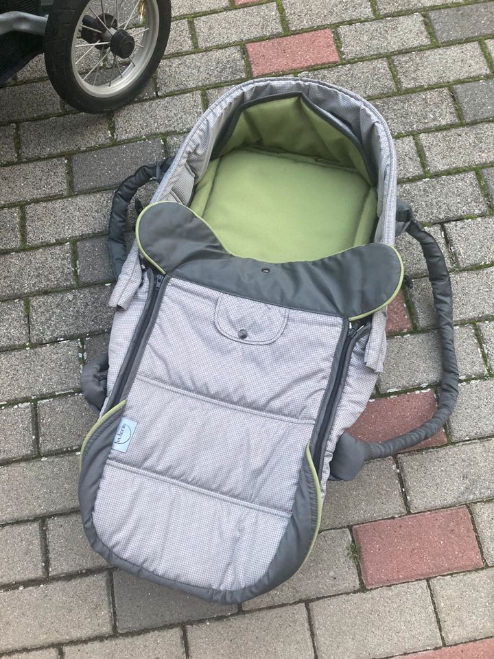 Teutonia Kinderwagen in Bördeland