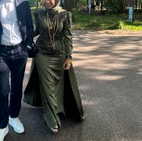 Abendkleid Hijab Satin bestickt mit Schleppe Nordrhein-Westfalen - Rietberg Vorschau