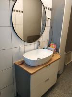 Komplettpaket Waschbecken mit Unterschrank Spiegel und Schrank Essen - Essen-Stadtmitte Vorschau