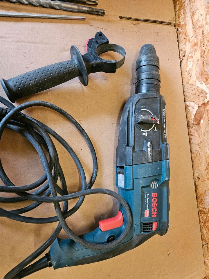 Bosch Bohrhammer GBH 2-28 F 880 W SDS-plus Schlagbohrer in Laar (Vechte)