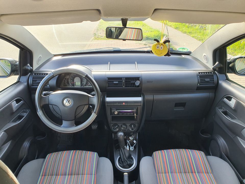 VW Fox 1.2 mit Klimaanlage und Sitzheizung in Eisenberg 