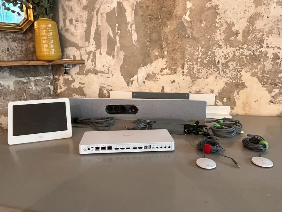 CISCO WEBEX VIDEOKONFERENZ ROOM KIT PLUS mit Zubehör in Berlin