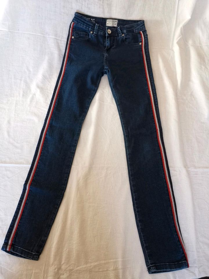 Jeans von Review Gr. 152 in Köfering