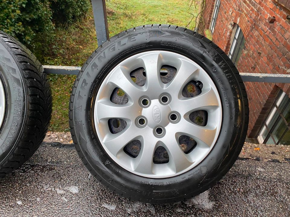 Kia Rio Hyundai Winterräder Allwetterräder 185/65R15 88T DOT2321 in Schwelm