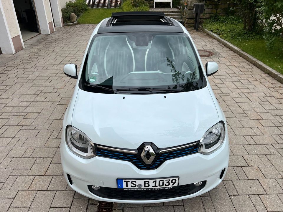 Renault Twingo Intens Electric,mit Faltschiebedach in Altenmarkt