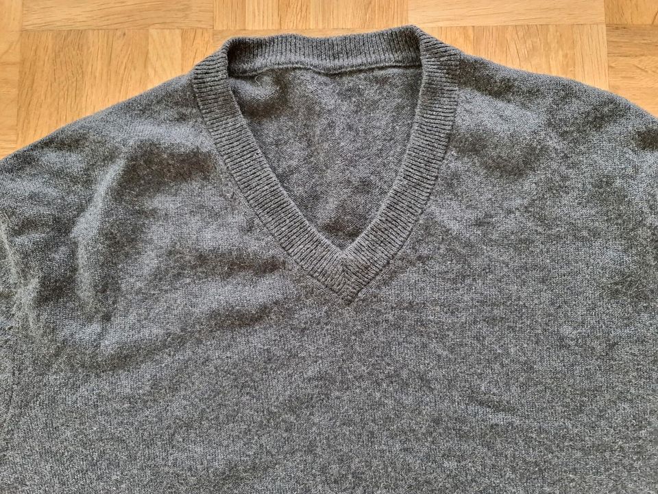 Pullover grau  55% Seide/45% Kaschmir Gr.52 in Erding