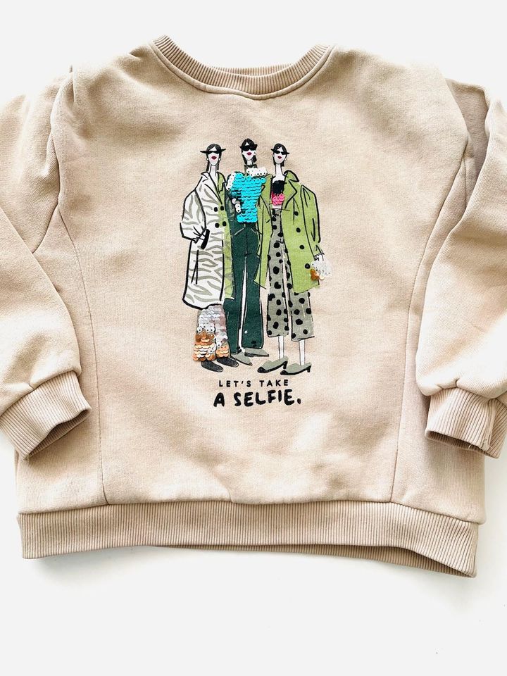 Sweatshirt/ Pullover von Zara mit Pailletten, Gr. 128 in Berlin