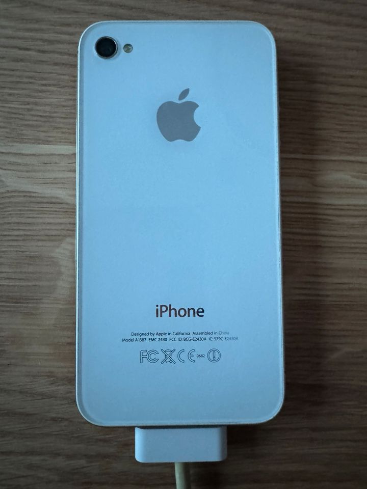 Apple iPhone 4S, white, 16GB super erhalten + vollständiges Zubeh in Rehfelde