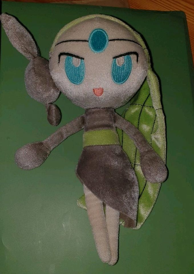 Meloetta Pokemon Plüsch in Teningen