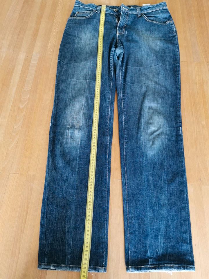 Damen Jeans GA Giorgio Armani AJ, Size 31, stonewashed in Stuttgart